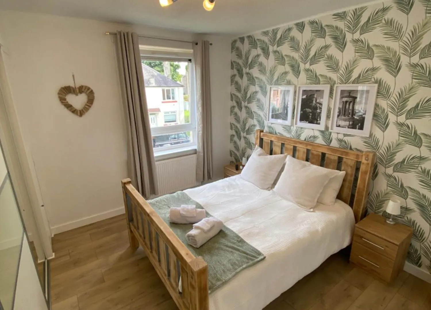 Modern Quiet City Center Airport 2 Bedroom Apartment Edinburgh